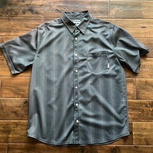 Men’s Billabong short sleeve button down shirt